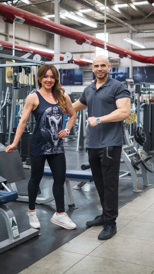 Academia de musculação com aparelhos